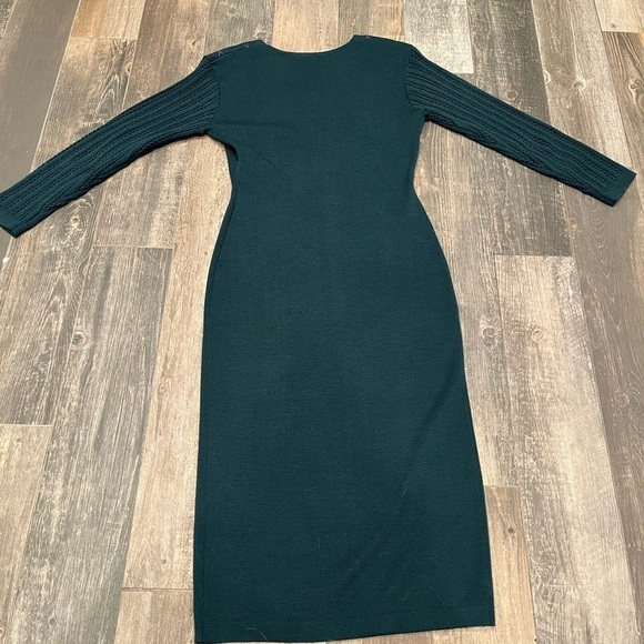 Carole Little Wool Blend Embroidered Long Body-con Sweater Dress Embordiery Sm - Picture 9 of 9